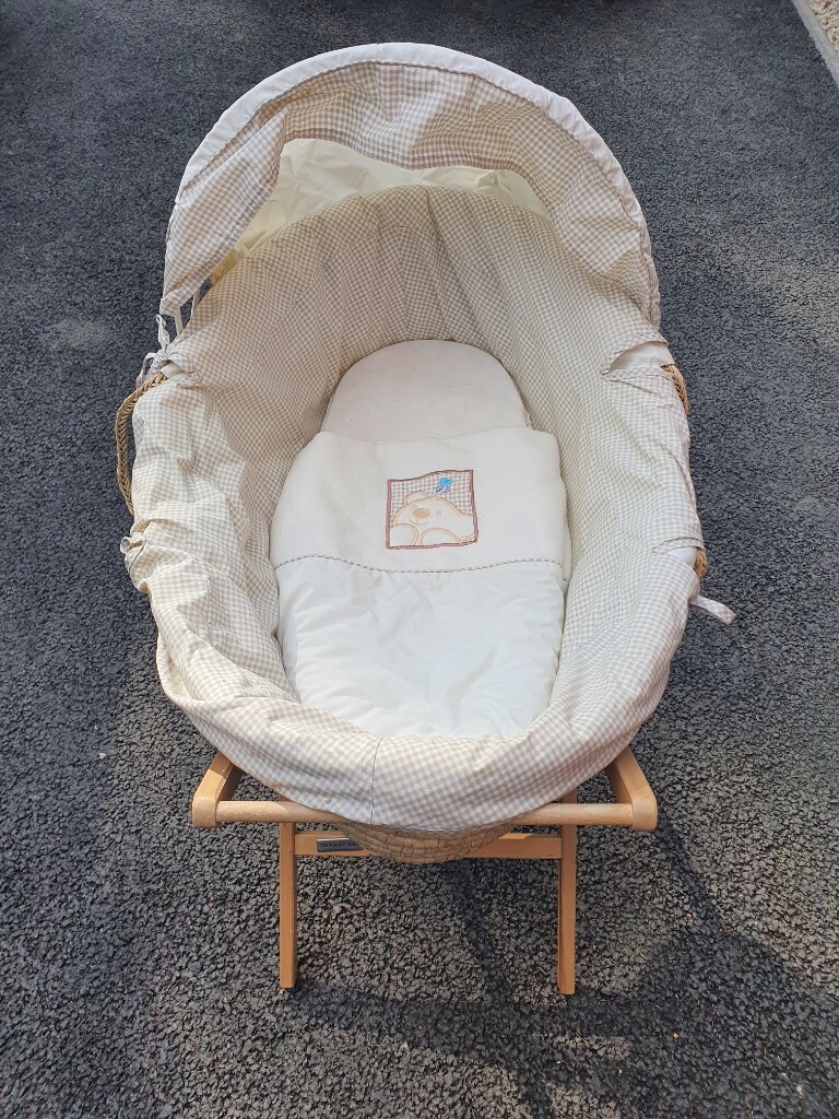 gumtree moses basket